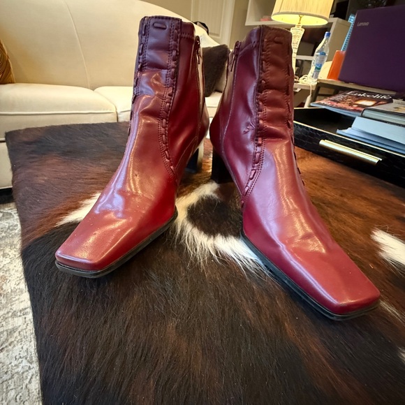 FRANCO SARTO BURGUNDY LEATHER BOOTIES - SZ 11 - Picture 3 of 8
